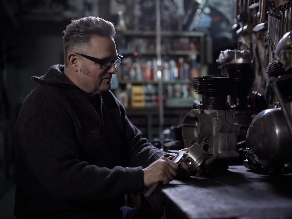 Single and Twin CLASSIC MOTORCYCLES — Werkstatt-Einblick 1