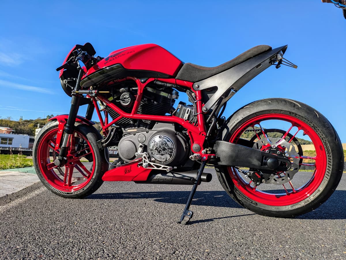 Mecabuell — Custom Motorrad Werkstatt in Saint-Martin-de-Valgalgues